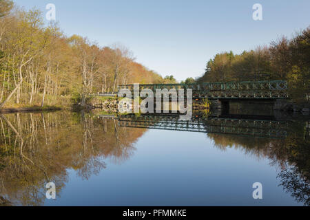 Wiswall emplacement du barrage le long de la rivière de la lamproie à Durham, New Hampshire. Banque D'Images