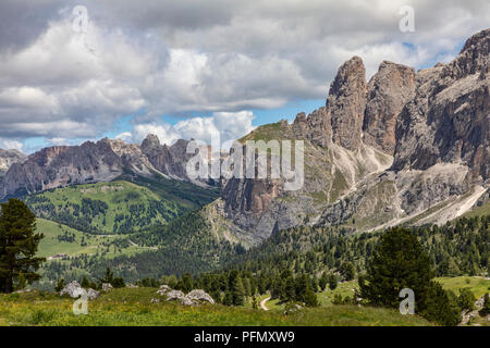 Les dolomites italiennes près de sassolungo trento Banque D'Images