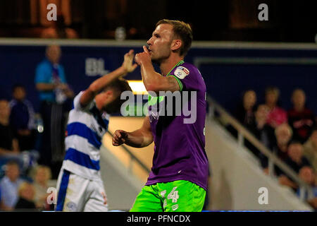 Andreas Weimann de Bristol City fête marquant le troisième but de son équipe. Match de championnat Skybet EFL, Queens Park Rangers v Bristol City à Loftus Road stadium à Londres le mardi 21 août 2018. Cette image ne peut être utilisé qu'à des fins rédactionnelles. Usage éditorial uniquement, licence requise pour un usage commercial. Aucune utilisation de pari, de jeux ou d'un seul club/ligue/dvd publications. pic par Steffan Bowen/Andrew Orchard la photographie de sport/Alamy live news Banque D'Images