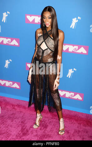 New York City, New York, USA. 20e Août, 2018. WINNIE modèle HARLOW assiste à l'arrivée pour les 2018 MTV 'volontaires d'atténuation' qui s'est tenue au Radio City Music Hall. Credit : Nancy/Kaszerman ZUMA Wire/Alamy Live News Banque D'Images