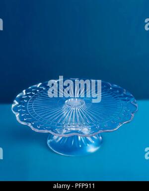 Couper le verre cakestand Banque D'Images