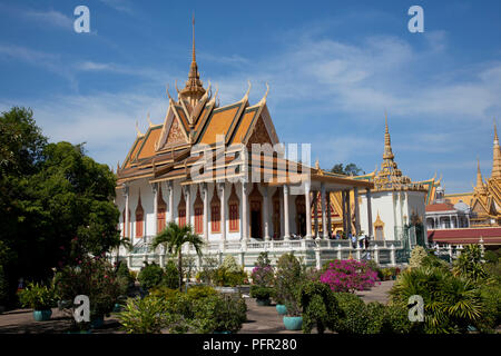 Cambodge, Phnom Penh, Palais Royal, vue de la Pagode d'argent (Wat Preah Keo) Banque D'Images