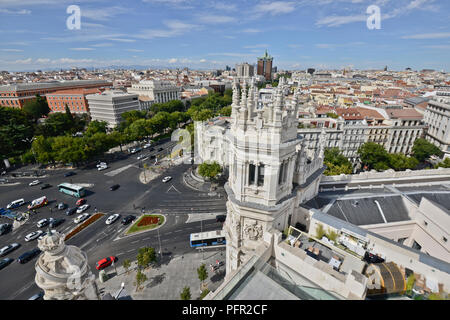 Madrid : vue panoramique à partir de Cybèle Palace : Cybèle Square, Gran Via, Fontaine de Cibeles, Espagne Banque D'Images