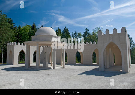 France, Lorraine, Meuse, Verdun, l'Ossuaire de Douaumont ossuaire de Douaumont (), monument pour commémorer les soldats musulmans, la Première Guerre mondiale Banque D'Images