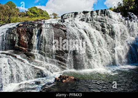 Le Sri Lanka, la Province d'Uva, Nuwara Eliya, Horton Plains National Park, vue de Baker's Falls Banque D'Images