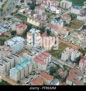 Aerial cityscape of Nairobi, Kenya, dans un quartier riche Banque D'Images