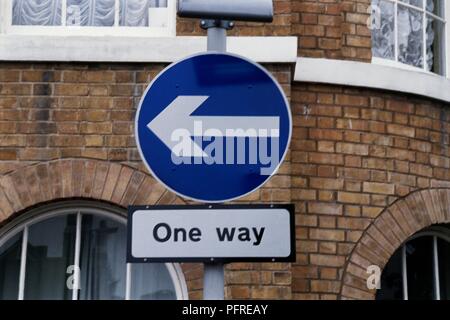 La Grande-Bretagne, l'Angleterre, Londres, une façon street sign Banque D'Images