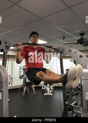 Jay Moirangthem de Stephen F. Austin High School de Sugar Land, Texas, a été sélectionné pour participer à l'été 2018 du Corps des Marines et le développement du caractère Leadership Academy, du 16 au 23 juillet, au Marine Corps Base Quantico, V.A. Moirangthem a été sélectionnée pour sa performance sportive et du caractère exceptionnel, l'excellence scolaire et le leadership communautaire qui reflète les valeurs du Marine Corps d'honneur, de courage et d'engagement. Banque D'Images