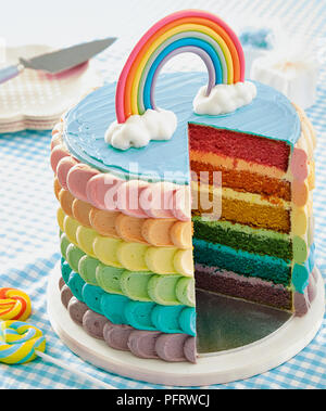 Gâteau arc-en-ciel Banque D'Images
