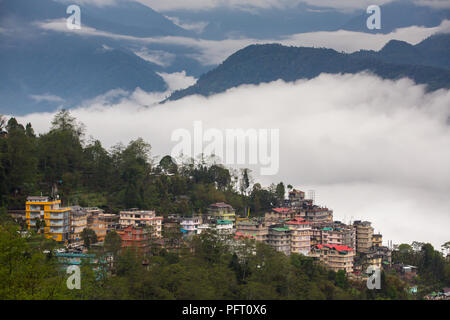 Pelling ville vue aérienne, à l'ouest du Sikkim, Inde Banque D'Images