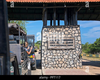 Vue horizontale de la porte d'entrée au parc national de Yala, au Sri Lanka. Banque D'Images