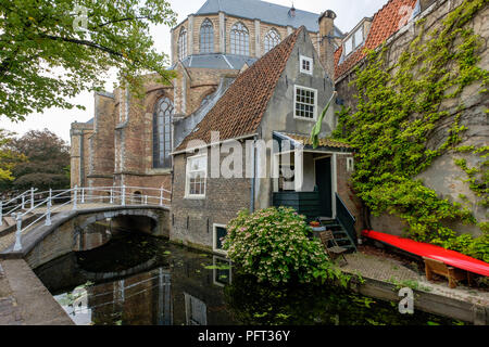 L'une des plus anciennes maisons du centre de Delft, Pays-Bas Banque D'Images