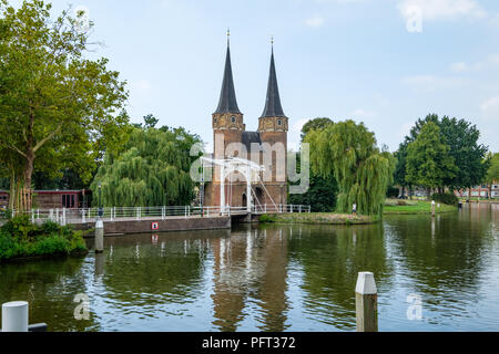 Porte est historique à Delft, Pays-Bas Banque D'Images