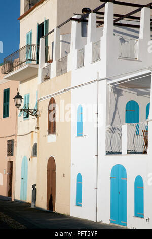 Italie, Sardaigne, Alghero, l'architecture dans le centre historique (vieille ville) Banque D'Images