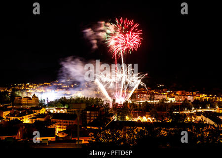 D'artifice à Ripoll, Gérone, Catalogne. Banque D'Images