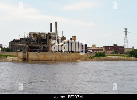 Saint LOUIS, MISSOURI, États-Unis - 23 juillet 2009: Ashley Street Light and Power Building, Union Electric Company Coal Powerplant Banque D'Images