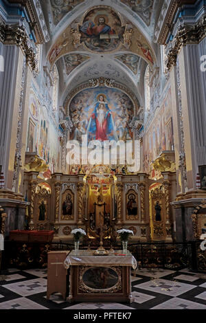 Intérieur de la cathédrale catholique grecque ukrainienne de l'Immaculée conception de la Sainte Vierge Marie, ancienne église dominicaine, dans la ville de Ternopil, Ukraine occidentale sous la supervision de l'archidiocèse de Ternopil–Zboriv. Construit au milieu du XVIIIe siècle dans un style baroque tardif. Banque D'Images