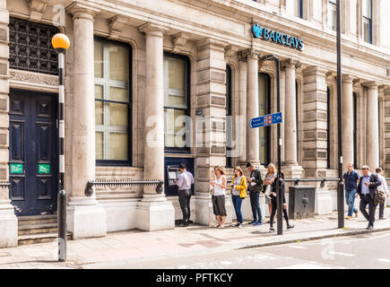 Une vue typique dans le centre de Londres, UK Banque D'Images