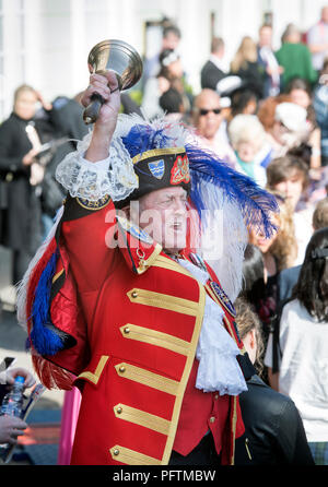 Le crieur public Tony Appleton (officiellement de Romford dans l'Essex) à Windsor le jour du mariage du prince Harry & Meghan Markle Banque D'Images