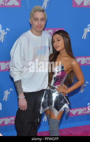 Pete Davidson et Ariana Grande assister à la 2018 MTV Video Music Awards au Radio City Music Hall, le 20 août 2018 dans la ville de New York. Banque D'Images