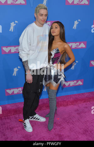 Pete Davidson et Ariana Grande assister à la 2018 MTV Video Music Awards au Radio City Music Hall, le 20 août 2018 dans la ville de New York. Banque D'Images