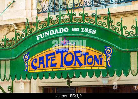 BUENOS AIRES, ARGENTINE - Décembre 25, 2017 rétro : pancarte 'cafe Tortoni'. Close-up Banque D'Images