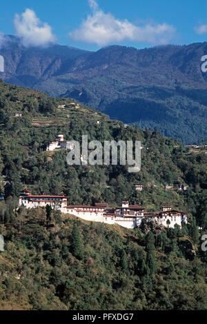 Trongsa Dzong dans le centre de Bhoutan Banque D'Images