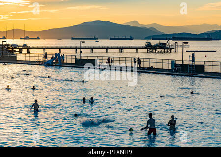 Une piscine d'eau salée, la plage de Kitsilano, Kitsilano, Vancouver, British Columbia, Canada Banque D'Images