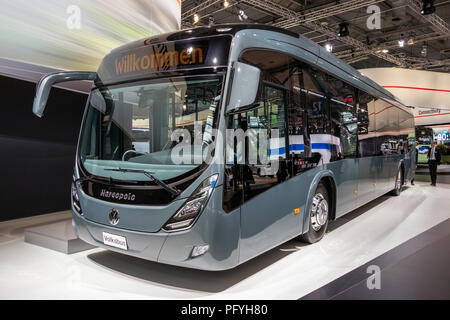 Hanovre, Allemagne - Sep 21, 2016 : Marcopolo Volkswagen Volksbus dans la vitrine à la bus International de l'AAI pour véhicules commerciaux. Banque D'Images