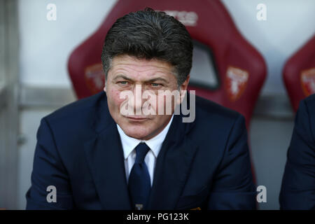 Walter Mazzarri, l'entraîneur-chef de Torino FC, gestes au cours de la série d'un match de football entre Torino Fc et l'AS Roma. Banque D'Images