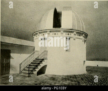 . L'examen de Cuba. Le nouveau National Astronomical Observatory, La Havane, Cuba (avec la permission de l'Union panaméricaine). Dôme de l'Observatoire National montrant télescope (avec la permission de Union panaméricaine). Veuillez noter que ces images sont extraites de la page numérisée des images qui peuvent avoir été retouchées numériquement pour plus de lisibilité - coloration et l'aspect de ces illustrations ne peut pas parfaitement ressembler à l'œuvre originale.. Munson Steamship Line. New York : Munson Steamship Line Banque D'Images