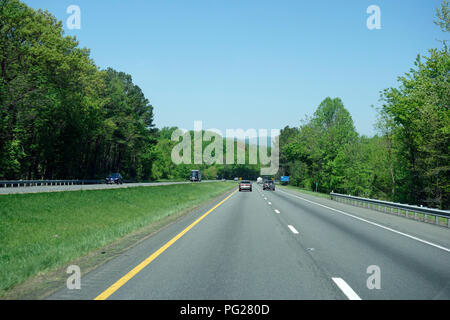 Une Interstate highway aux Etats-Unis virginie route 66 Banque D'Images