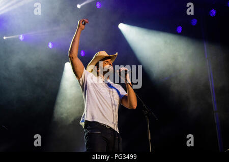 21 août, 2018 - Vancouver, Colombie-Britannique, Canada - huit fois au Canadian Country Music Association et lauréat du prix de l'artiste lauréate d'un prix Juno, Dean Brody effectue au Pacific National Exhibition à Vancouver. (Crédit Image : © Ron Palmer/SOPA des images à l'aide de Zuma sur le fil) Banque D'Images