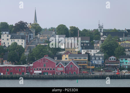 La ville de Lunenburg, au bord de l'eau de partout dans le port de Lunenburg LUNENBURG, Nouvelle-Écosse Banque D'Images