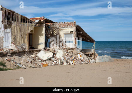 Vieille maison destoyed par tje tide à Guardamar del segura, Alicante, Espagne Banque D'Images