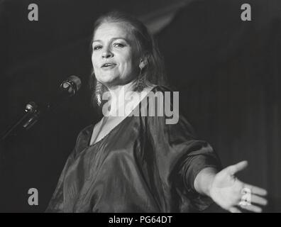 L'actrice et chanteuse allemande EvaMaria Hagen en 1998. EvaMaria