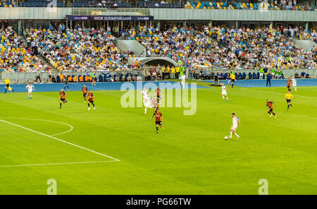 Kiev, UKRAINE - le 03 août, les joueurs du Dynamo Kiev Match attaque durant 2018â€"19 Ukrainian Premier League round 3 entre le FC Dynamo Kiev - FC Shakhtar Banque D'Images
