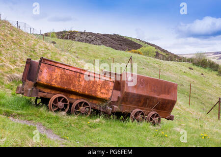 La rouille des bains à remous de charbon souterraines au grand puits de mine de charbon maintenant un ancien site du patrimoine mondial de l'UNESCO à Blaenavon, Gwent, au Pays de Galles, Royaume-Uni Banque D'Images