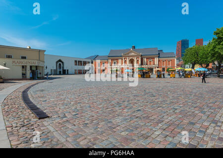 Le jour du marché, les étals du marché, centre ville, Klaipeda, Lituanie, la Lagune de Courlande, l'Europe de l'Est Banque D'Images