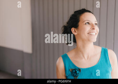 Portrait d'une jolie femme, rire Banque D'Images