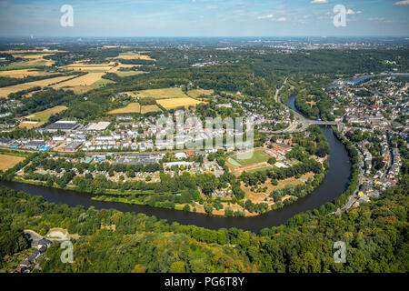 Aperçu de la vallée de la Ruhr près de Essen-Werden, Route de la vallée de la Ruhr, la Ruhr, Essen, Ruhr, Rhénanie du Nord-Westphalie, Allemagne, DEU, l'Europe, vue aérienne, les oiseaux-ey Banque D'Images