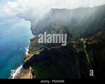 USA, Hawaii, Kauai, Côte de Na Pali, vue aérienne Banque D'Images
