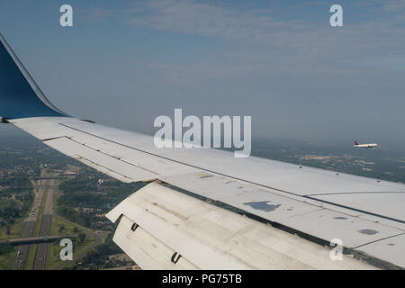 Aile d'avion en vol, USA Banque D'Images