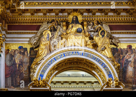 Saint Petersburg, Russie - 6 janvier 2018 : Détail de l'intérieur de la Cathédrale Saint Isaac ou Isaakievskiy Sobor Banque D'Images