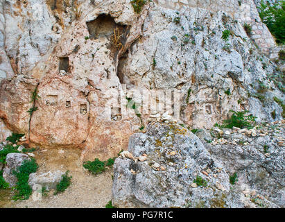 Le culte d'Aphrodite et Eros au Peripatos à pied sur le versant nord de l'acropole d'Athènes. Région de l'Attique, en Grèce. Banque D'Images