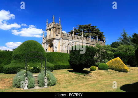 L'été vue sur Château de Sudeley & jardins près de Cheltenham, Gloucestershire, village des Cotswolds, en Angleterre Banque D'Images