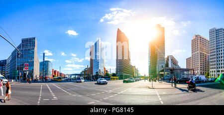 Allemagne, Berlin, en vue de la Potsdamer Platz à rétro-éclairage Banque D'Images