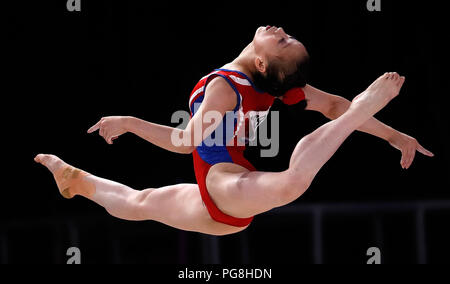 Jakarta. Août 24, 2018. Kim Su Jung de la RPDC fait concurrence au cours de la gymnastique artistique de l'étage final de l'exercice aux Jeux asiatiques 2018 à Jakarta, Indonésie le 24 août 2018. Credit : Wang Lili/Xinhua/Alamy Live News Banque D'Images