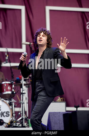 Les Kooks se sont spectacle sur la scène principale le premier jour au Reading Festival Day One Banque D'Images