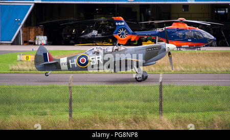 Cumbernauld, Ecosse, Royaume-Uni. 24 août 2018. Vols spéciaux à l'aéroport de Cumbernauld Spitfire, Cumbernauld, Écosse, Royaume-Uni - 24 août 2018 Crédit : Colin Fisher/Alamy Live News Banque D'Images